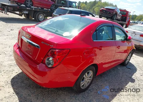 2015 Chevrolet Sonic Lt Auto из США, поврежденный, VIN 1G1JC5SH8F4104788
